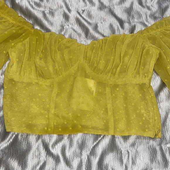 Yellow blouse - Picture 4 of 4